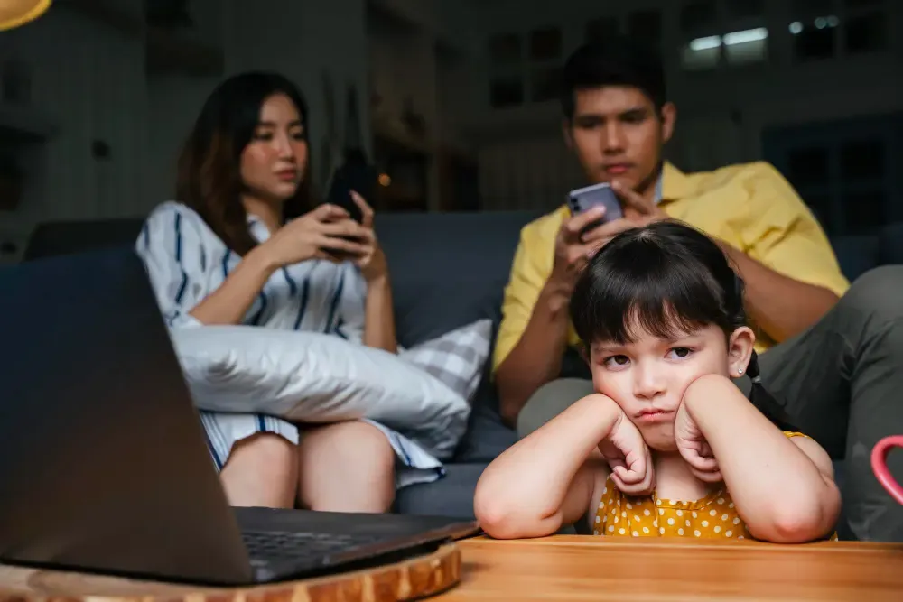 How Excessive Screen Time Is Quietly Redefining Family Life