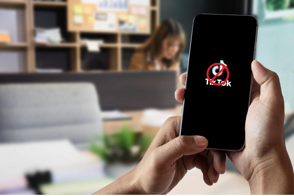 iPhone screen showing how to TikTok app blocked