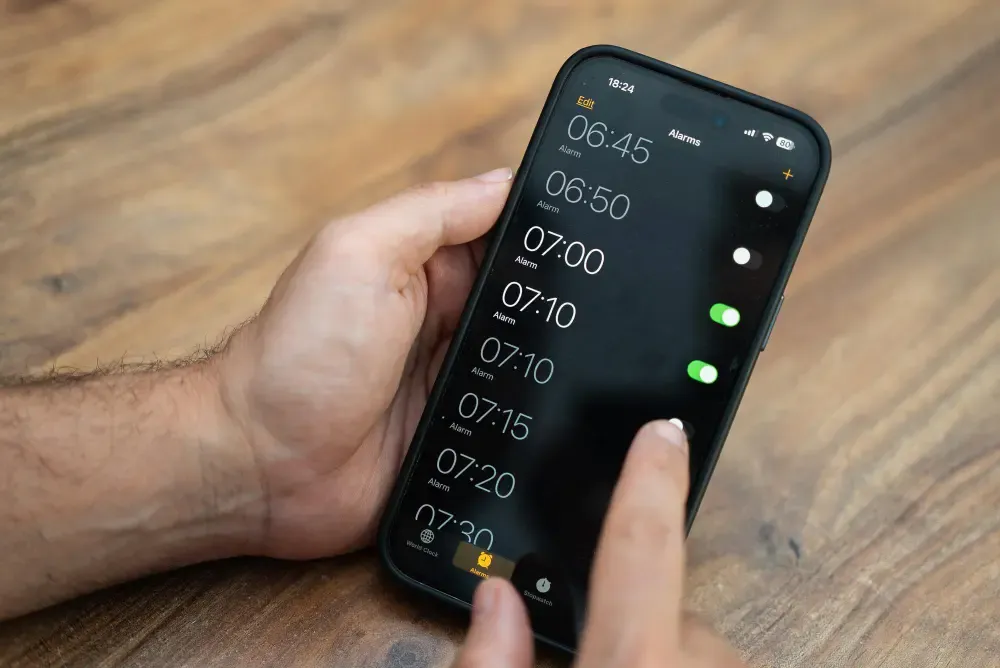 track and manage iPhone screen time - Jolt app