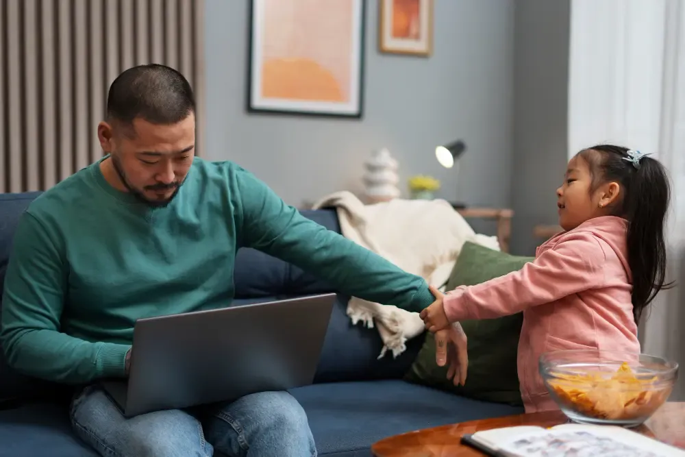Lack of face-to-face interaction in families due to screen time.webp