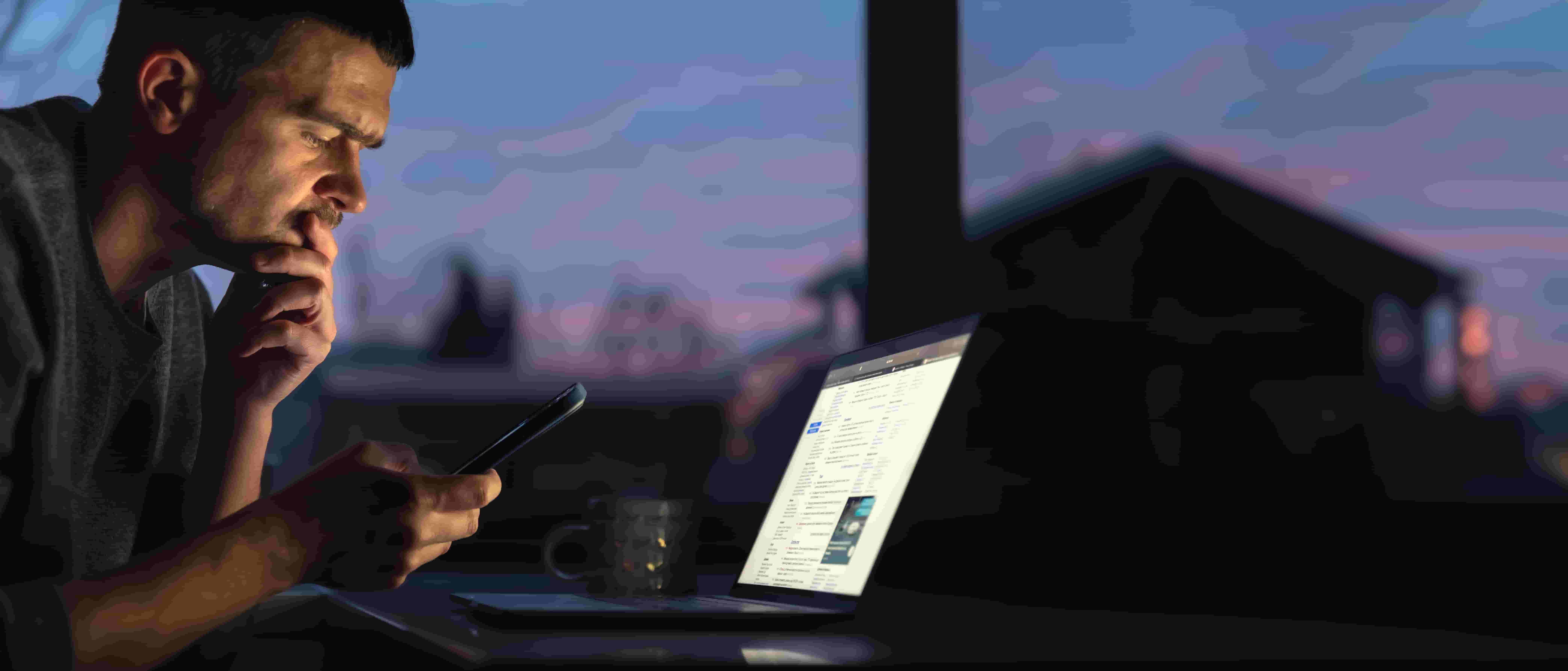 physical effects of excessive screen time on the brain and body.jpg